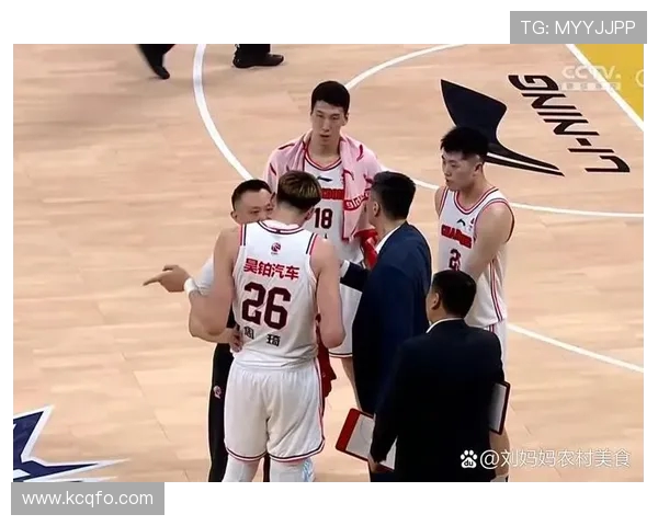 武汉篮球队战术解析与对手对比深度剖析