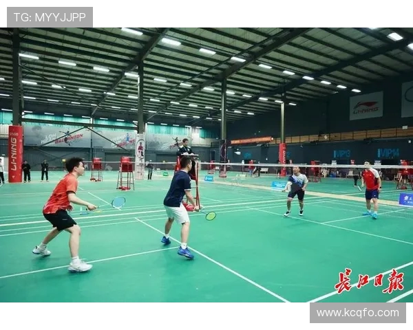 武汉羽毛球队荣登羽毛球状态排行榜首位展现强劲实力与团队凝聚力