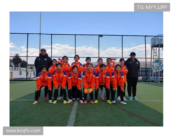 刘丽专访：从青涩少女到足球明星的奋斗与成长之路